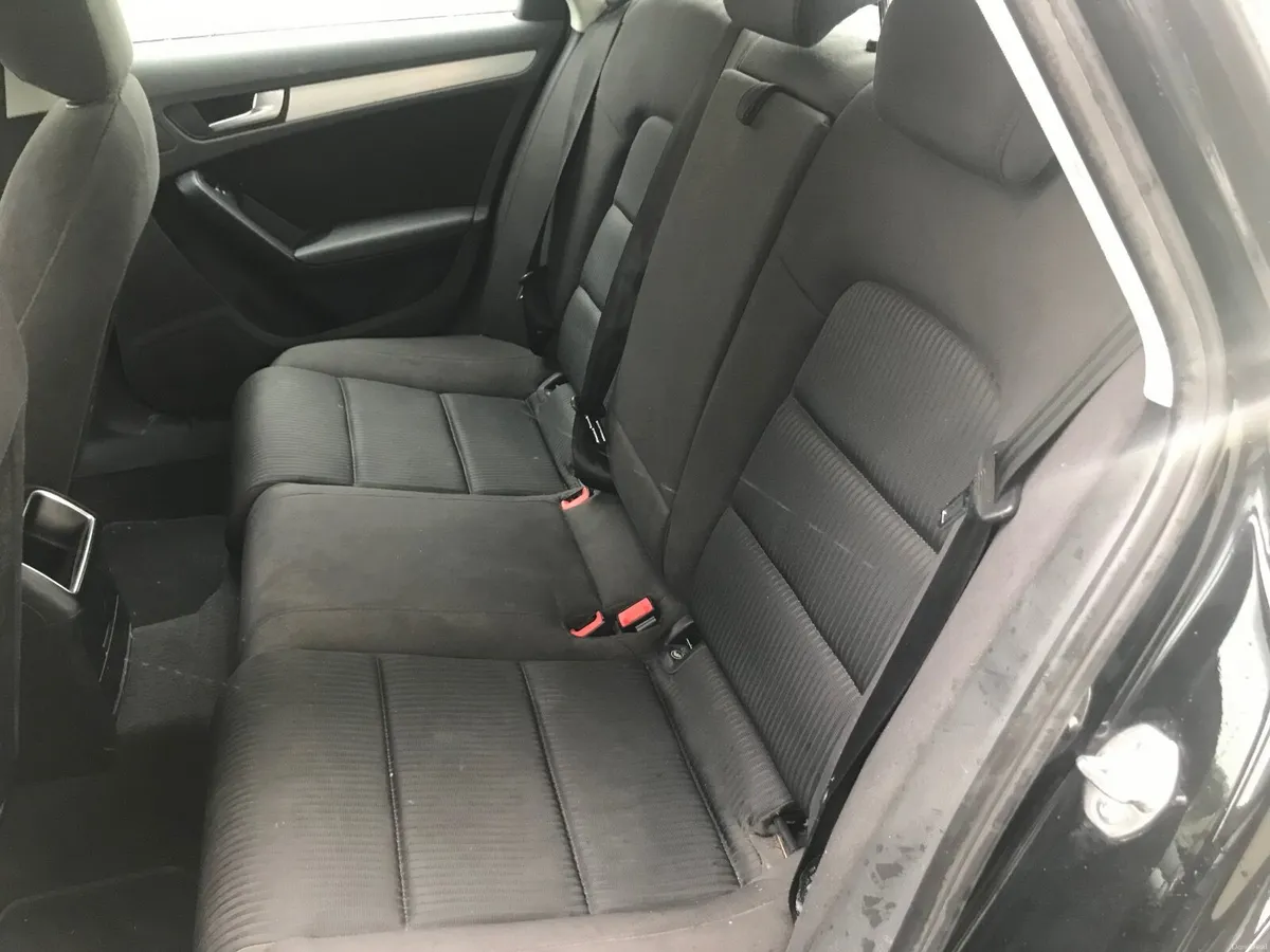 Audi A4 2010 - Image 3