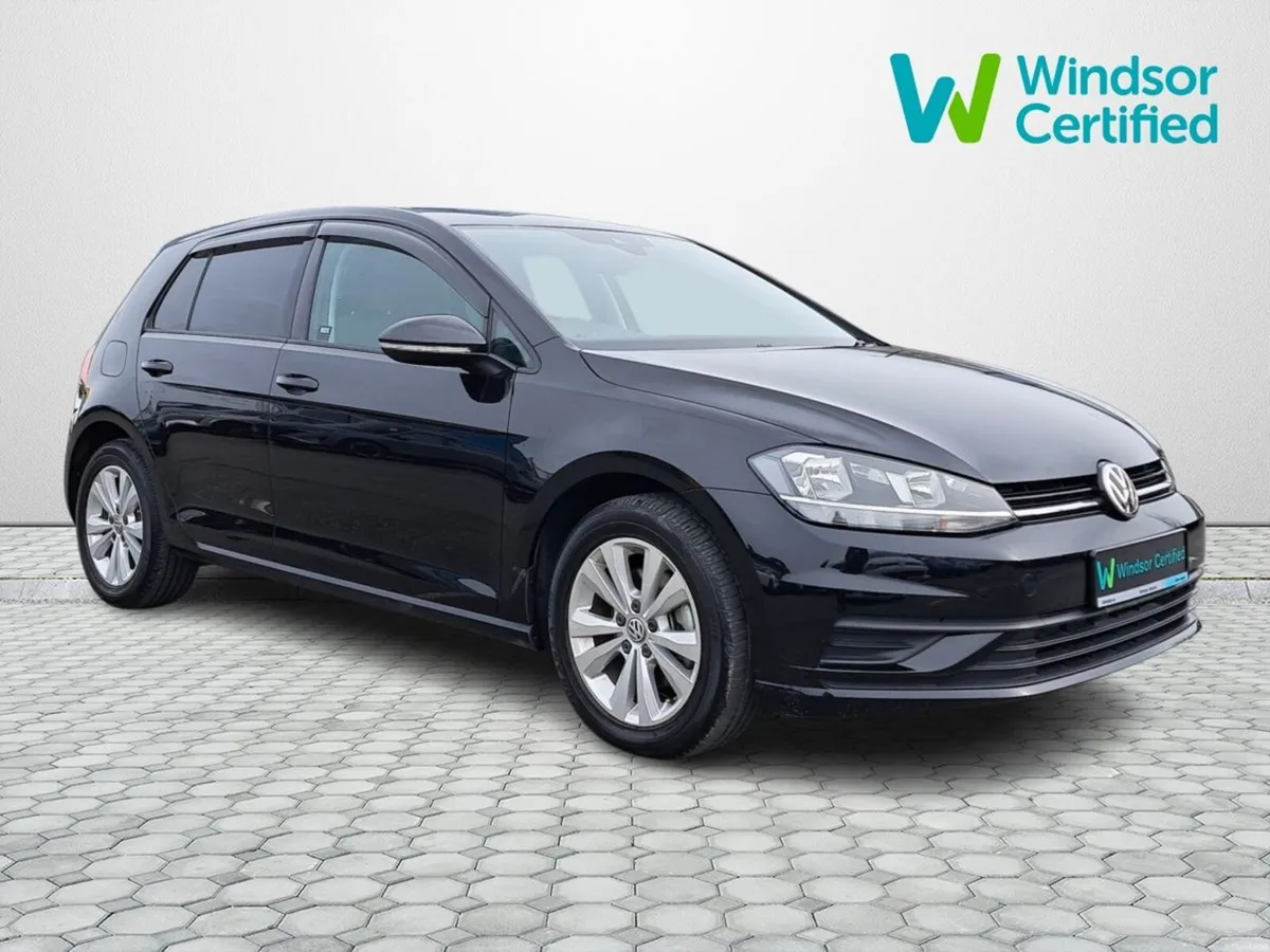 Volkswagen Golf TSI TRENDLINE - Image 1