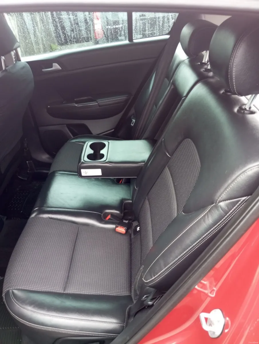 Kia Sportage 2016 - Image 2