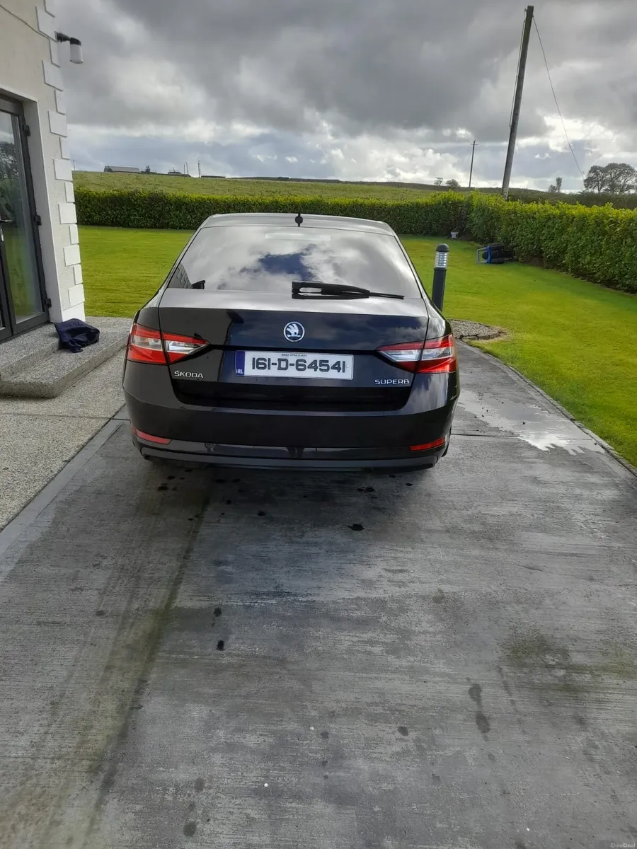 Skoda Superb - Image 3
