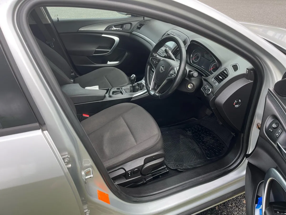 Opel insignia s 1.6cdti 136ps 4dr - Image 4