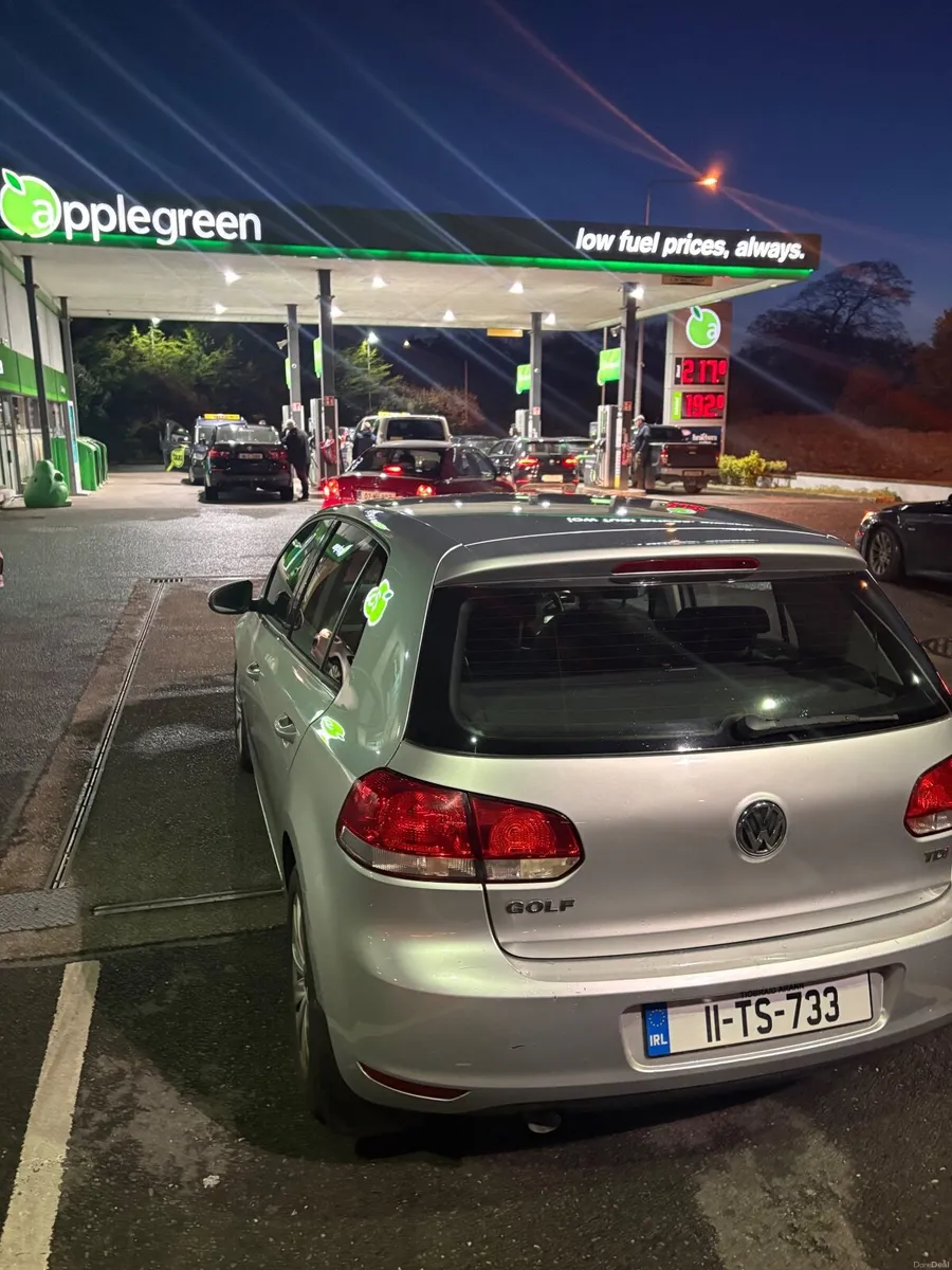 Volkswagen Golf 2011 - Image 3