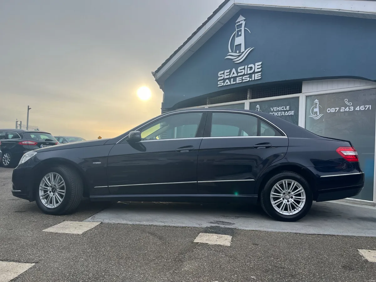 2010 Mercedes E200 CDI Auto - Image 2