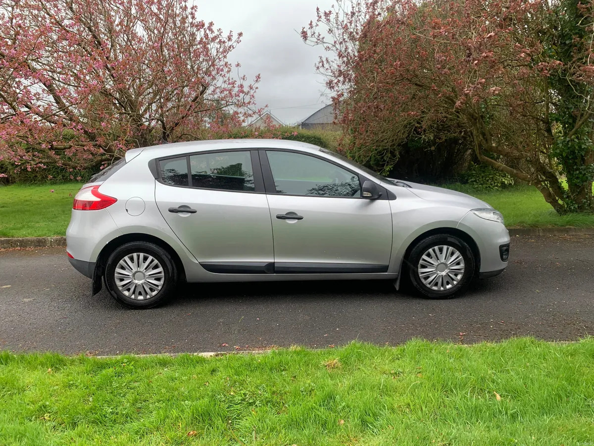 Renault Megane 2013 1.5dci - Image 1