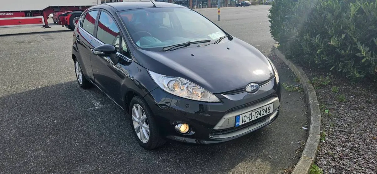 Ford FIESTA 2010 DIESEL - Image 2