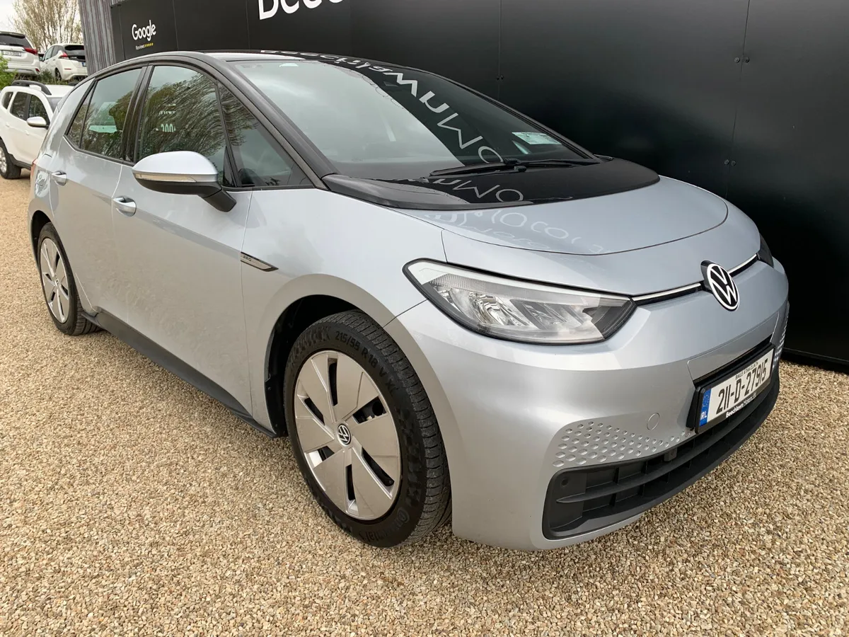 VOLKSWAGEN ID.3 LIFE 58 KWH 204 BHP 5DR - Image 2