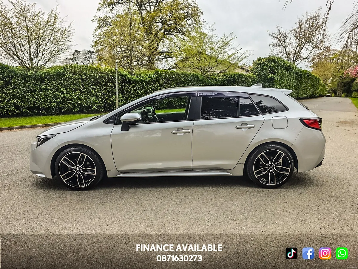 2020 Toyota Corolla Touring Estate 1.8 Hybrid Auto - Image 4