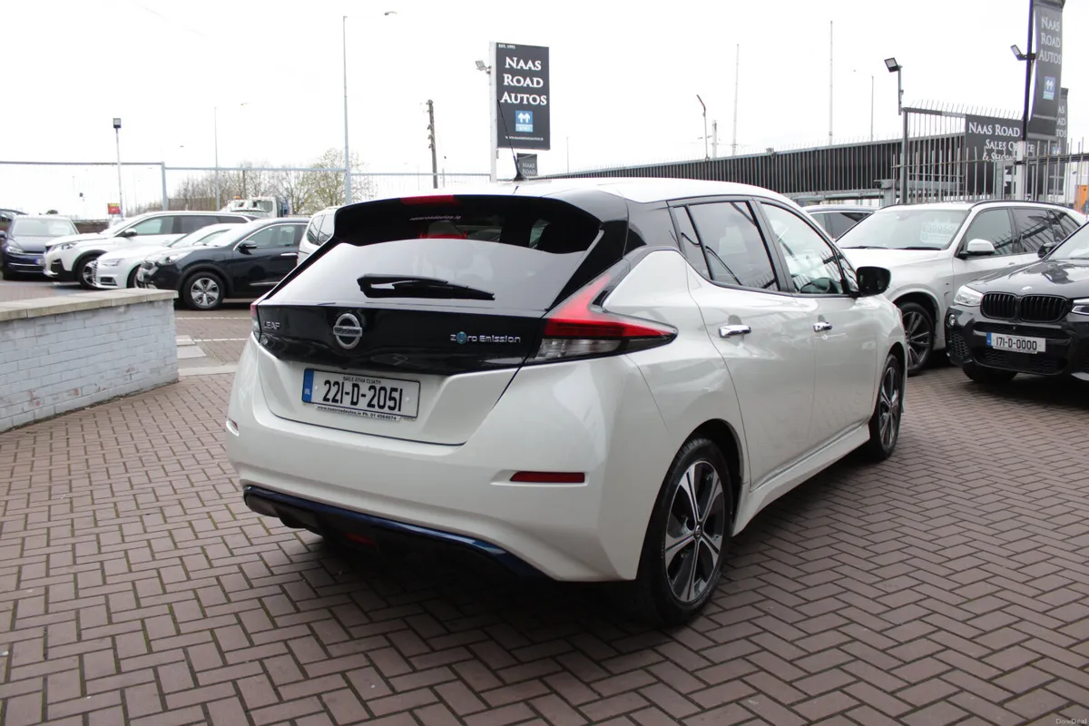 2022 NISSAN LEAF SV 4DR HATCHBACK - Image 4