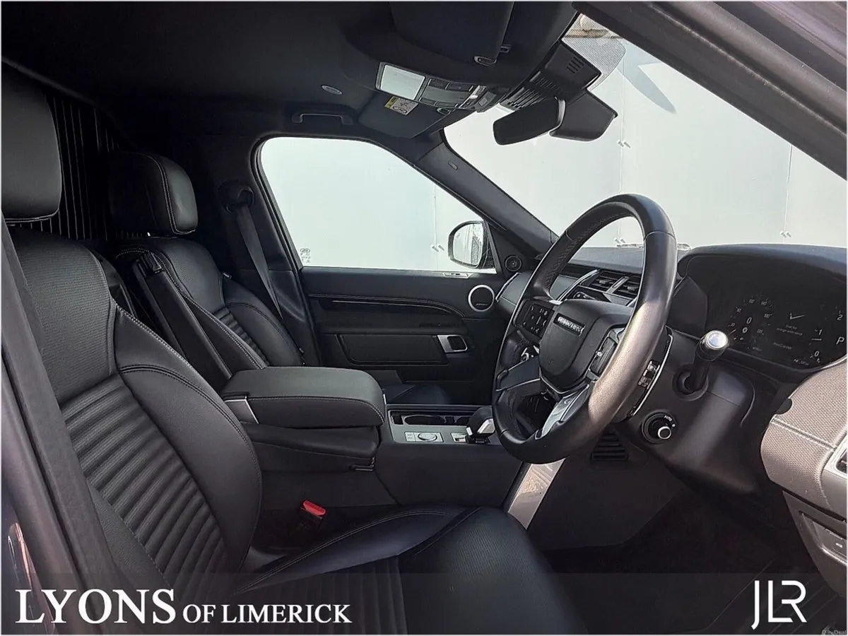 Land Rover Discovery 3.0 D350 SE 2 Seater Commerci - Image 4