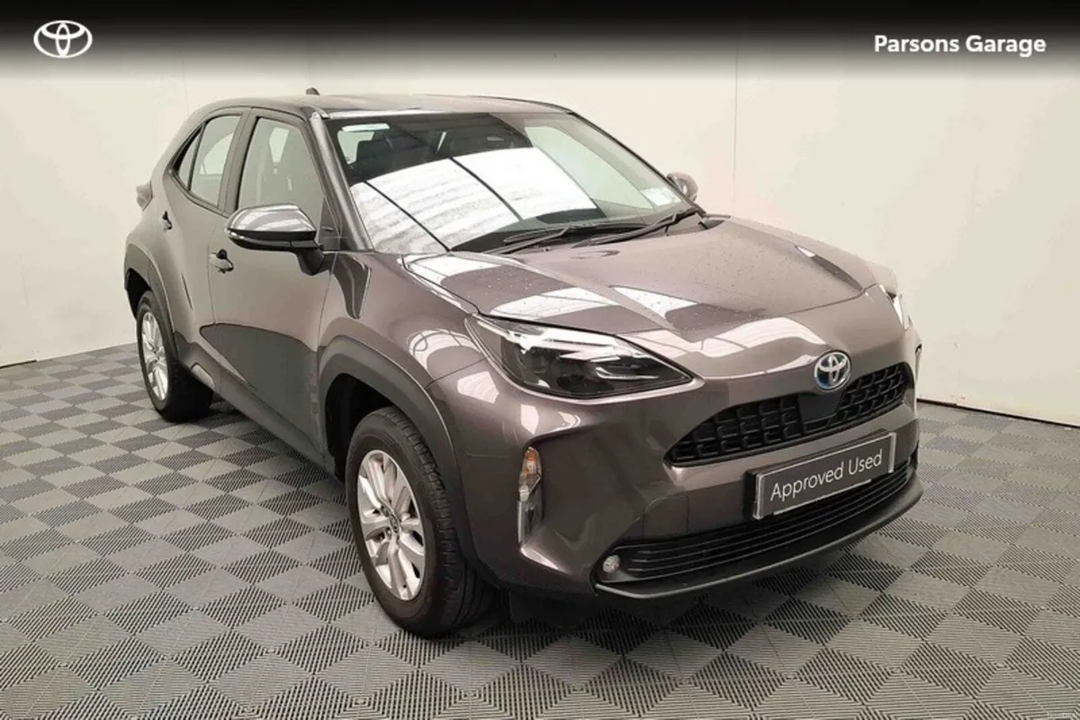 Toyota Yaris Cross YARIS CROSS LUNA - Image 1