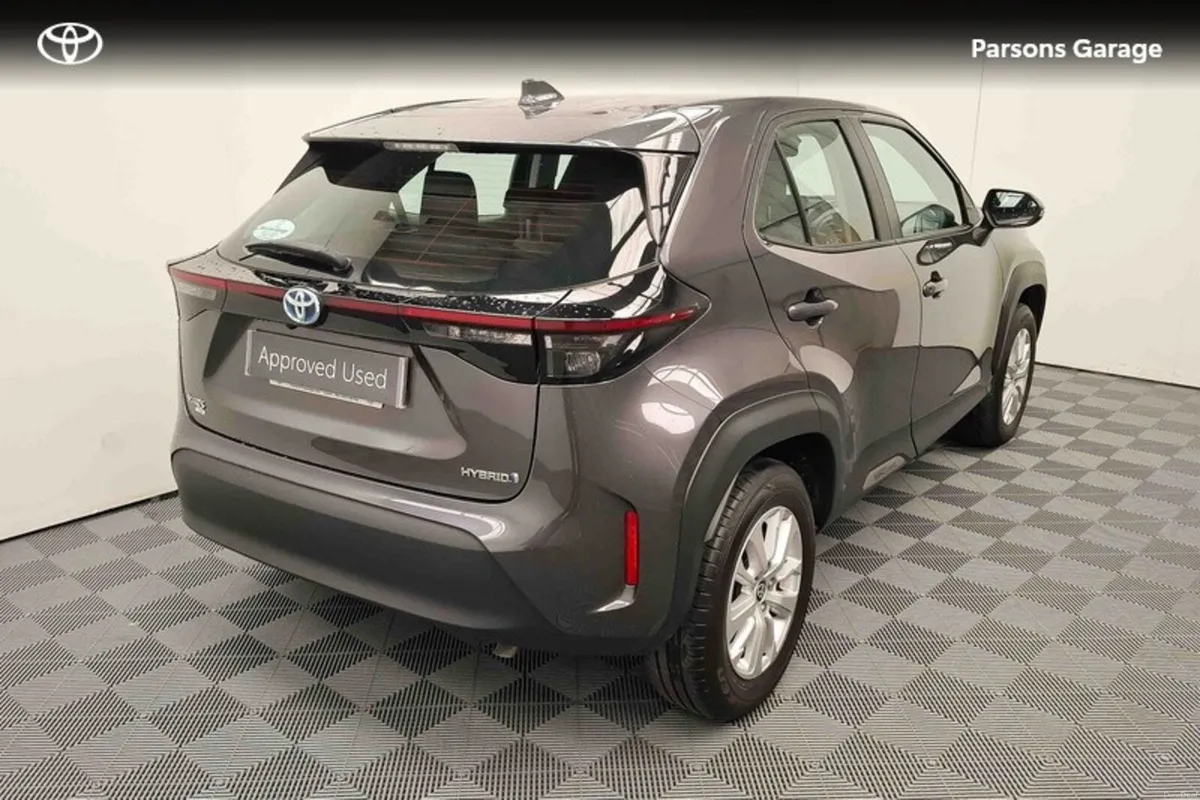 Toyota Yaris Cross YARIS CROSS LUNA - Image 2