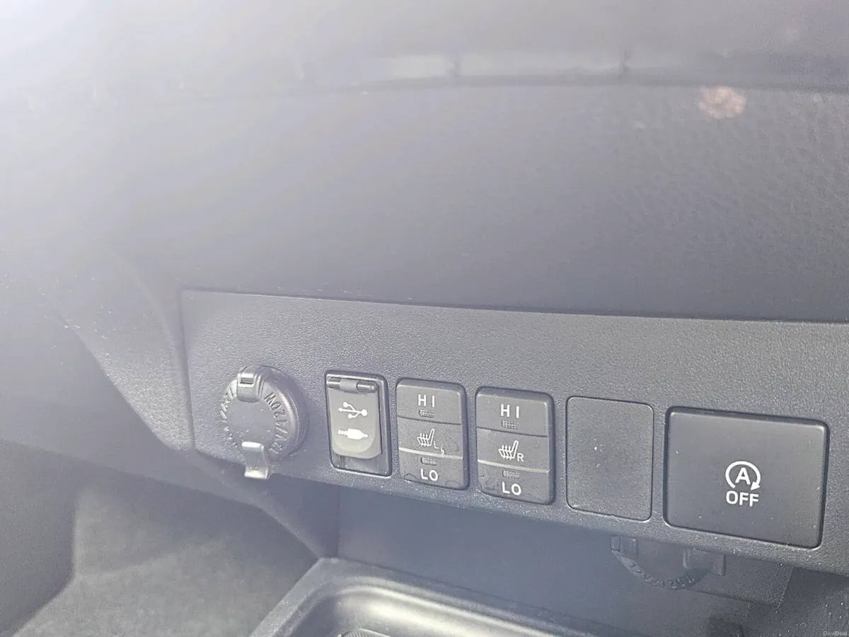 2016 TOYOTA RAV4 LUNA SPORT - Image 4