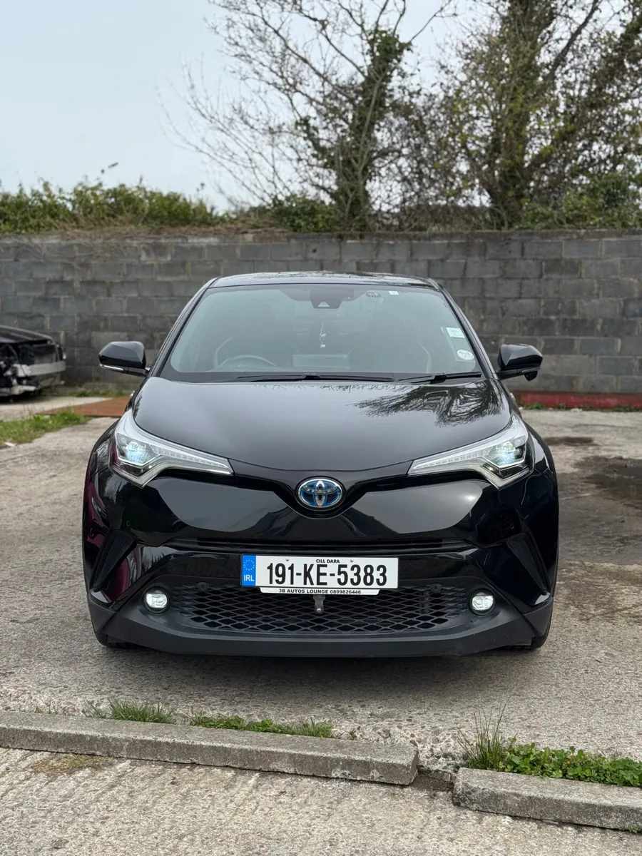 Toyota CHR G LED White Leather Trim 2019 - Image 1