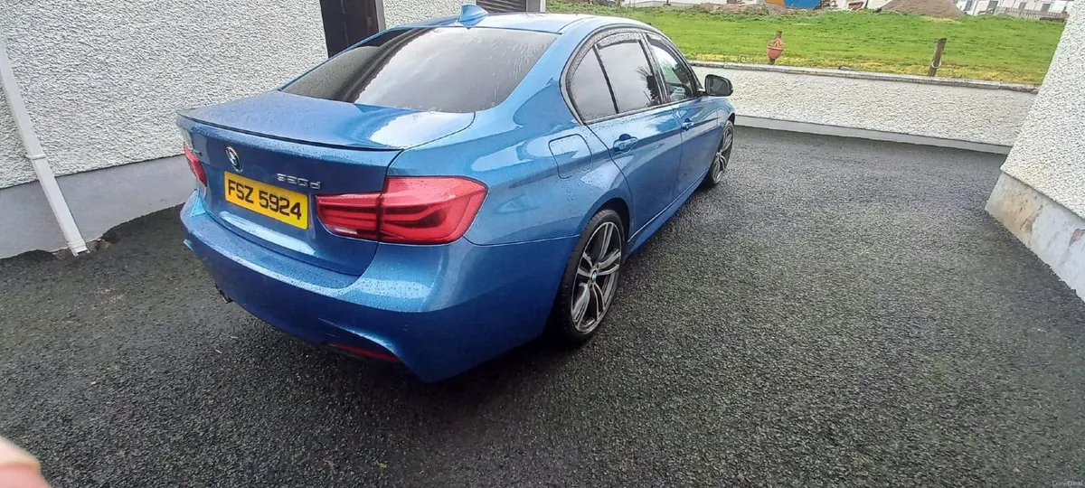 BMW 3-Series 2017 - Image 3