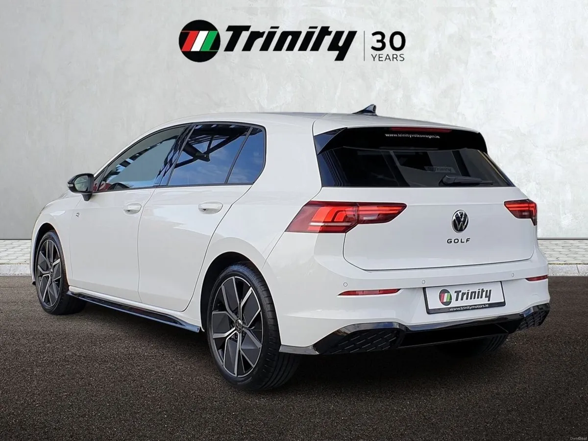 Volkswagen Golf ** R-LINE ** 2.0 TDI ** 150 BHP ** - Image 3