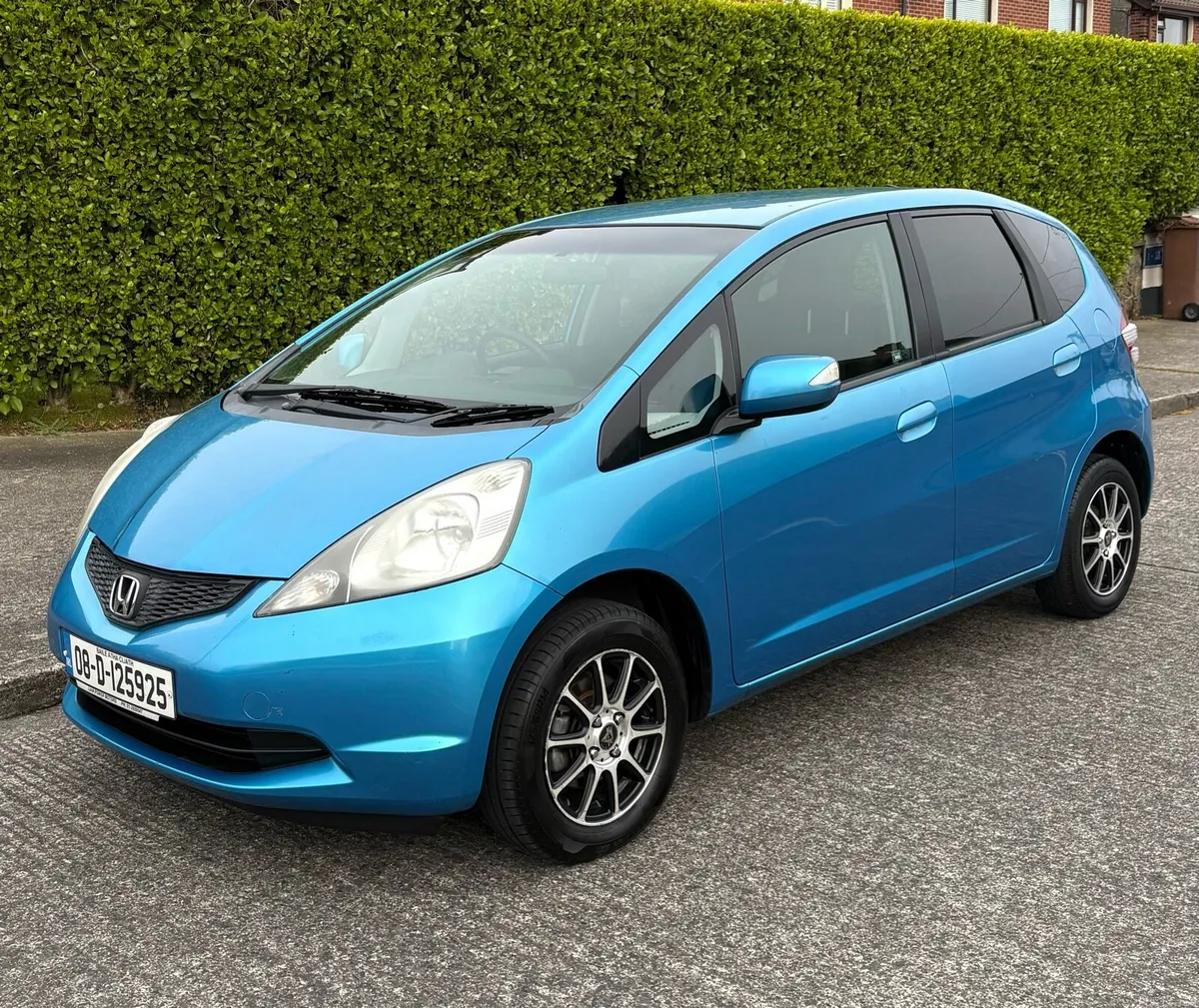HONDA FIT BRAND NEW NCT 03/27 AUTOMATIC - Image 2