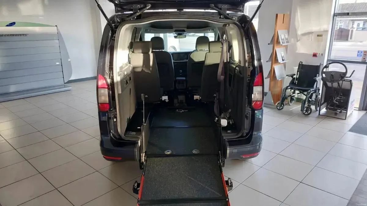 Wheelchair Accessible SWB Ford Tourneo - Image 6