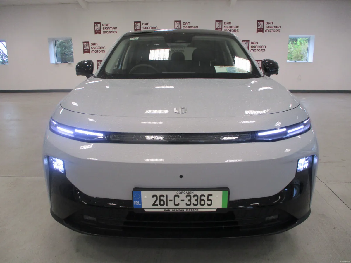 Leapmotor B10  67.1 KWH DESIGN 2026 434 KM RANGE - Image 4