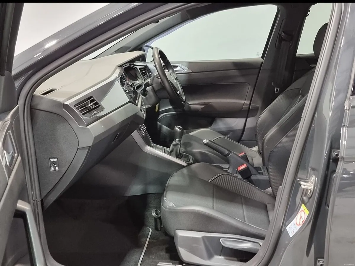 Volkswagen Polo ** R-LINE ** 1.0 TSI ** 80BHP ** M - Image 4