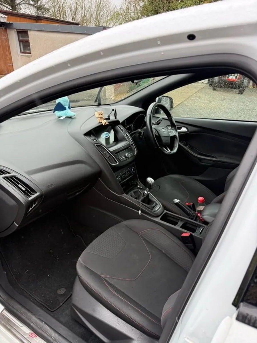 2017 Ford Focus - Image 3