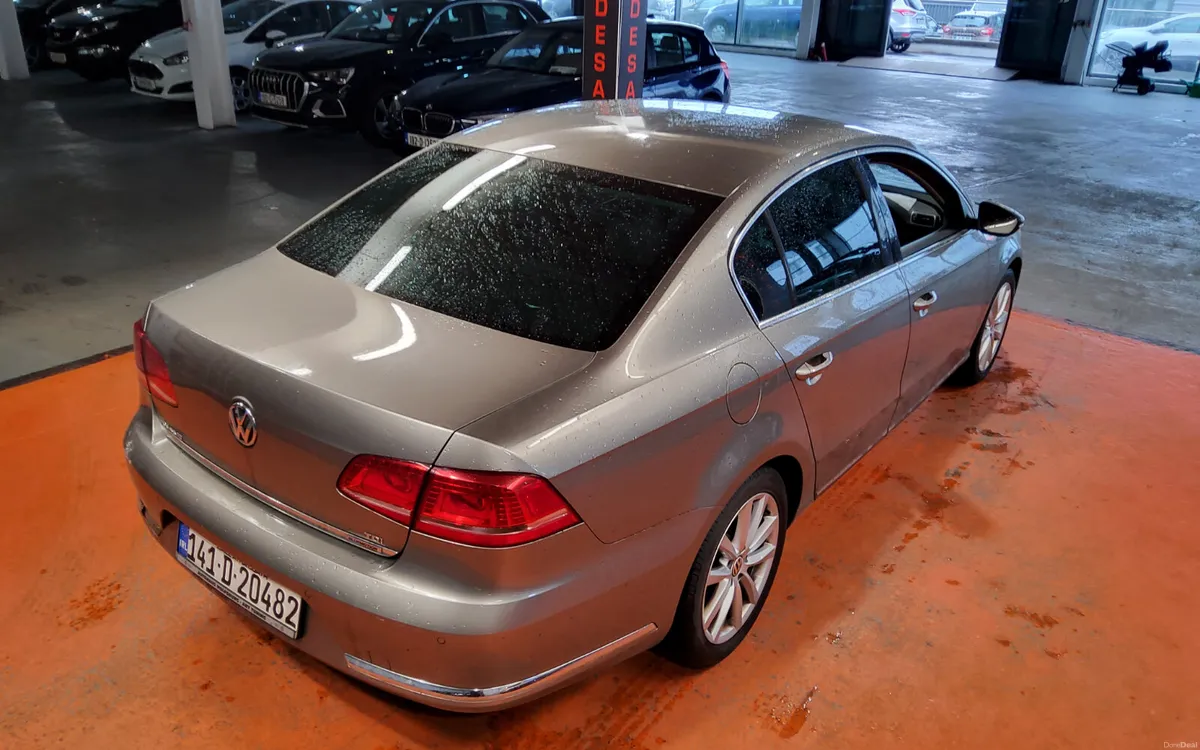 Volkswagen Passat 2014 - Image 3