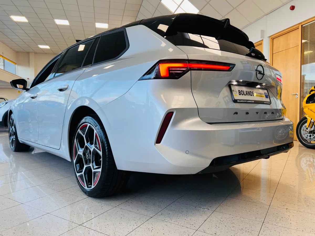 Amazing Car Top Spec GS New Generation Opel Astra - Image 2