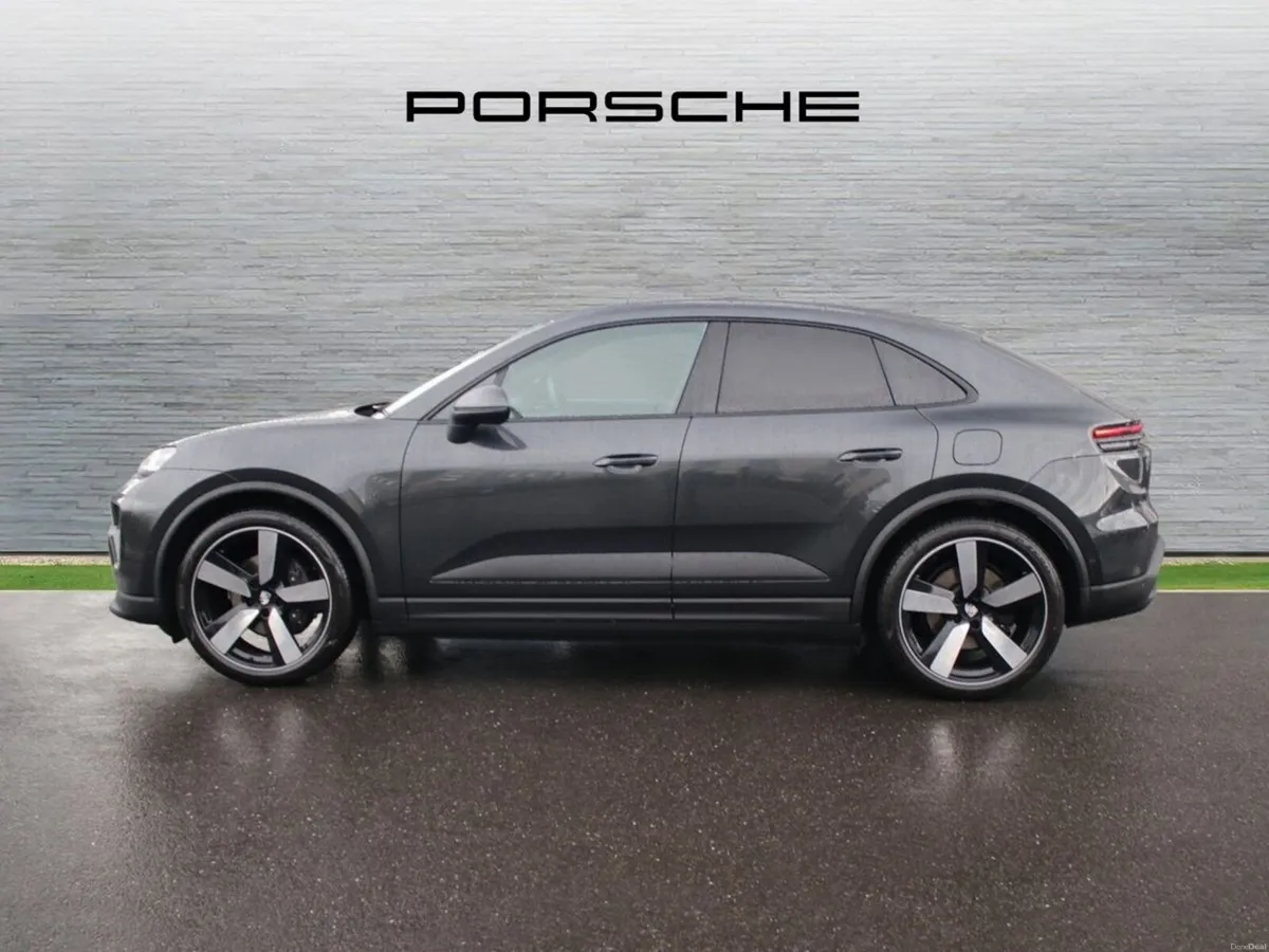 Porsche Macan - Image 4