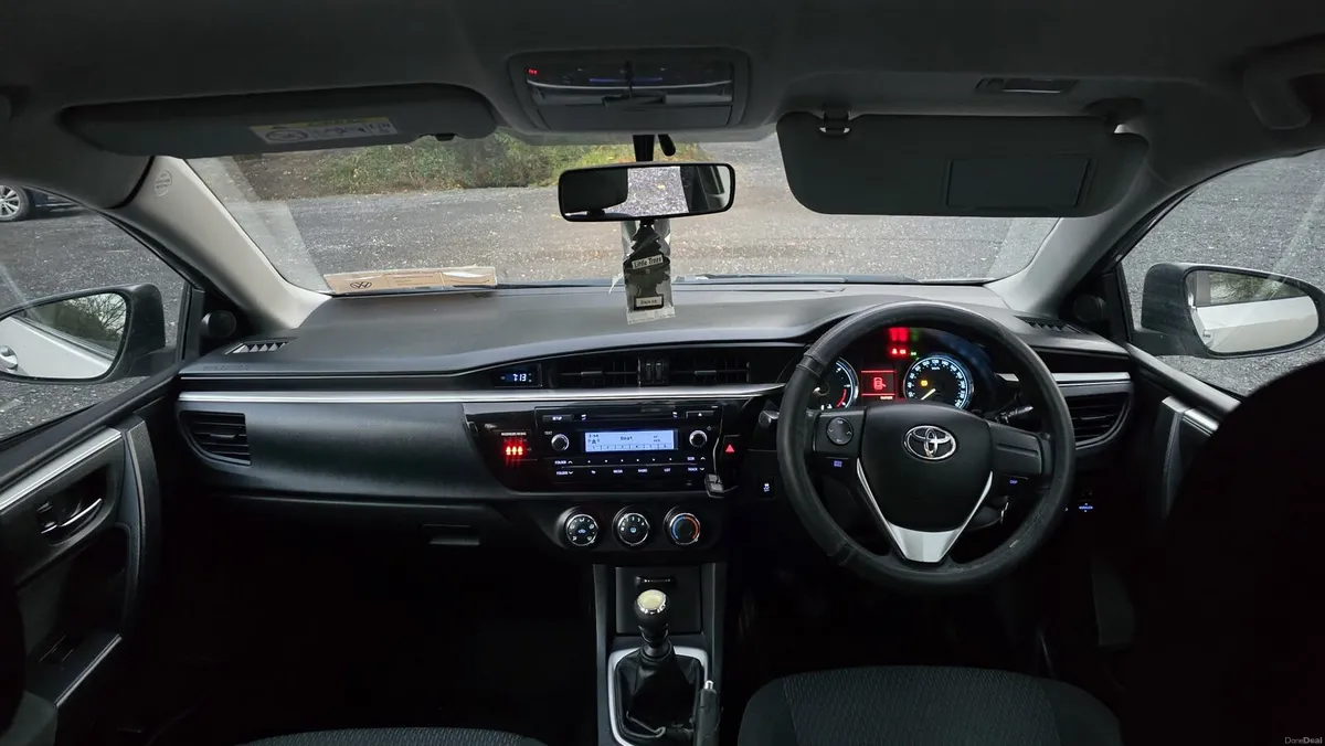 2015 Toyota Carolla 1.4 diesel manual - Image 2