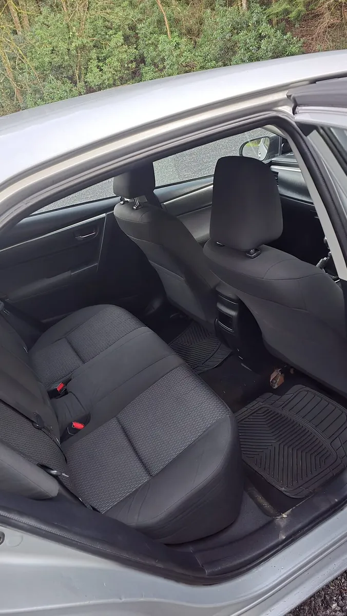 2015 Toyota Carolla 1.4 diesel manual - Image 3