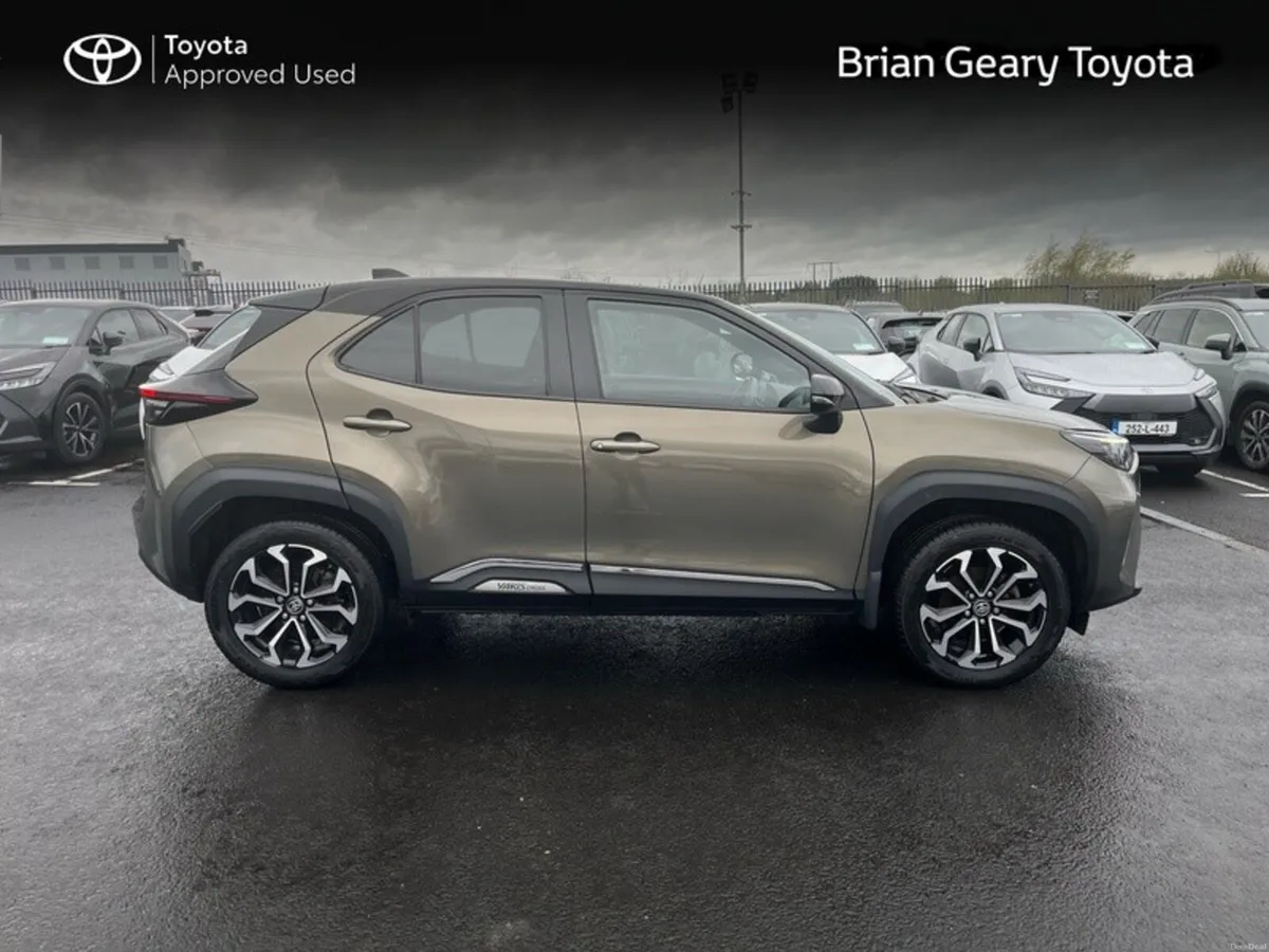 Toyota Yaris Cross LUNA SPORT Hybrid - Image 3