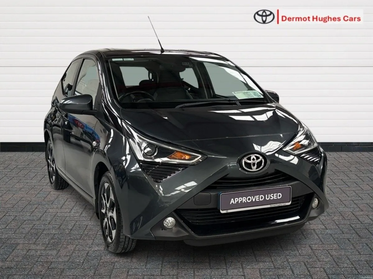 Toyota Aygo 1.0 5 DR X-PLAY 4DR - Image 1