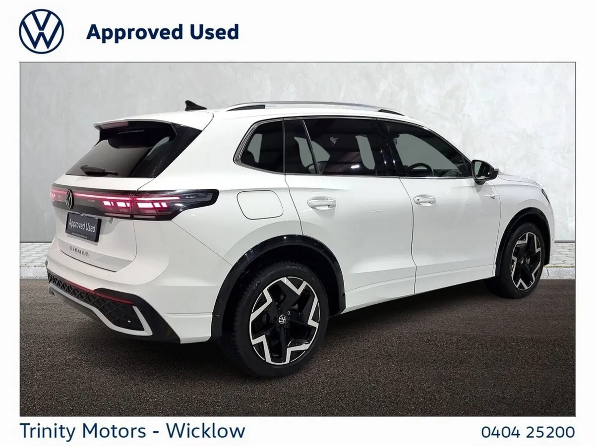 Volkswagen Tiguan  R-LINE ** 2.0 TDI ** 150BHP ** - Image 3