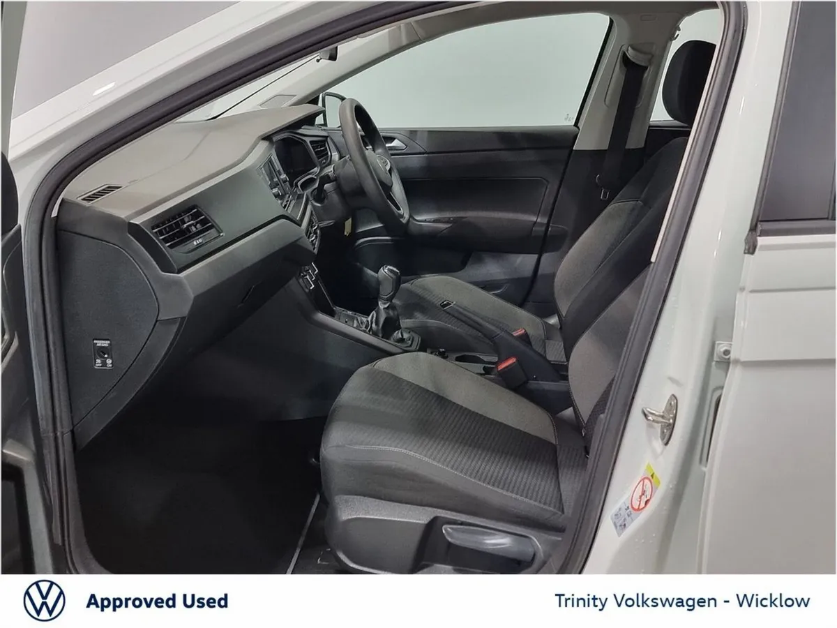 Volkswagen Polo ** LIFE ** 1.0 MPI ** 80BHP ** MAN - Image 4