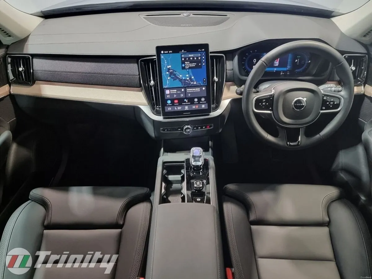 Volvo XC90 ** PLUS DARK ** T8 2.0 PHEV ** AWD ** A - Image 2