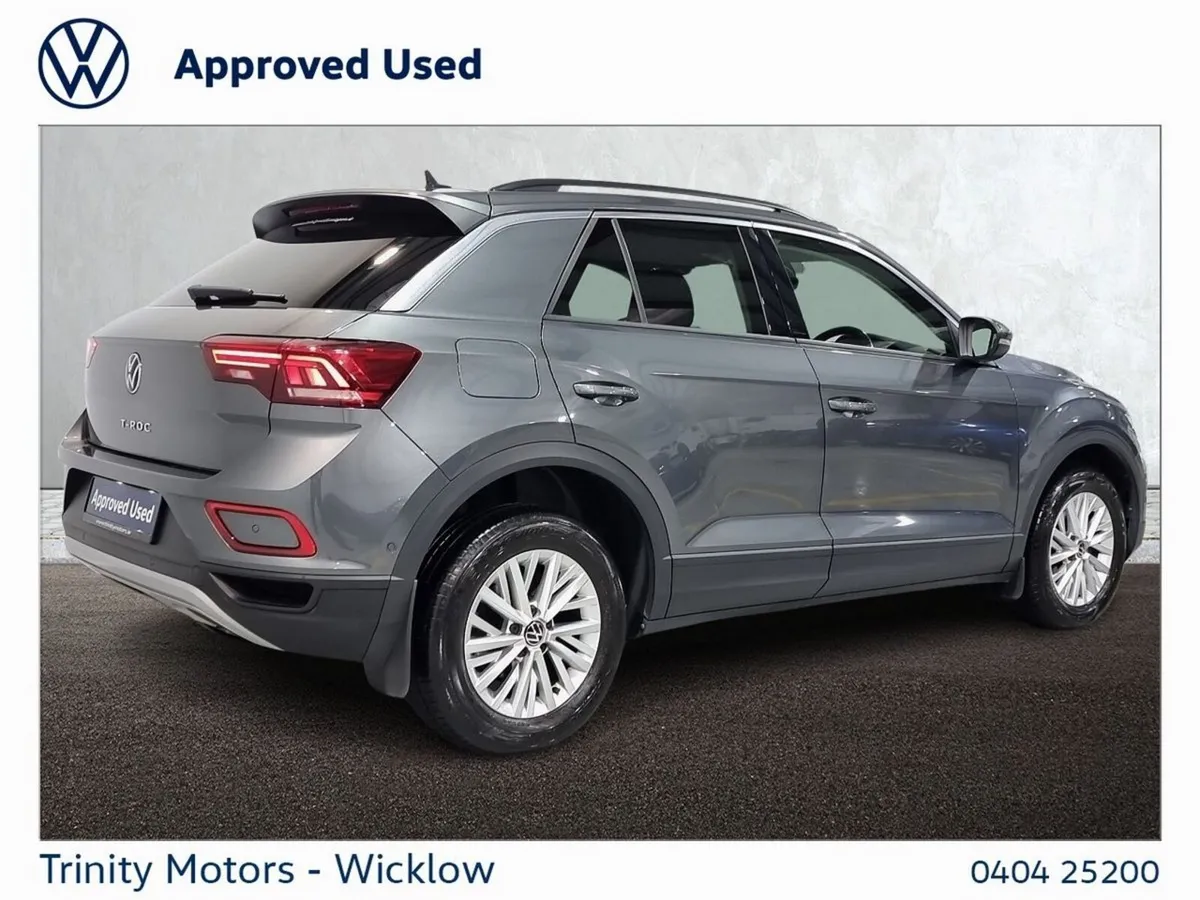 Volkswagen T-Roc ** LIFE ** 1.0 TSI ** 110BHP ** M - Image 3