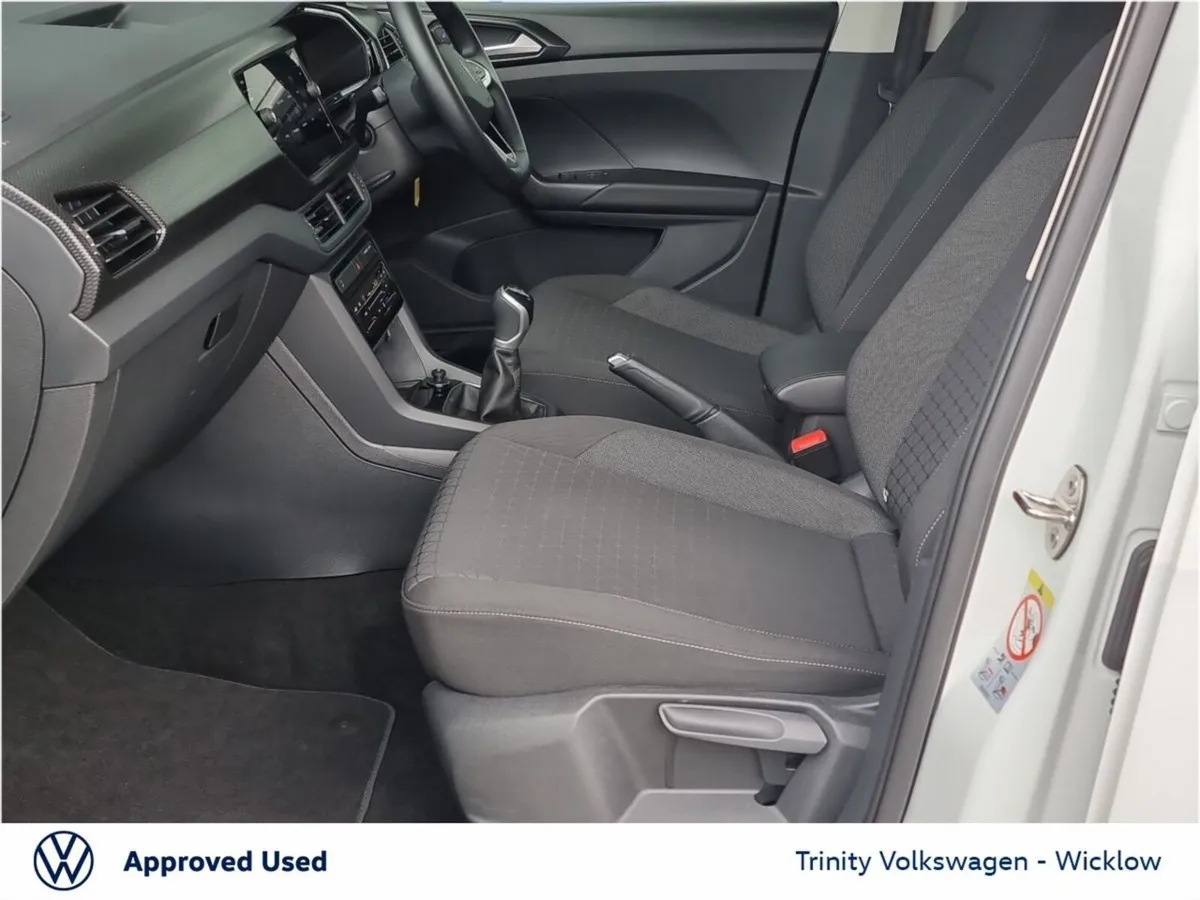 Volkswagen T-Cross ** LIFE EDITION ** 1.0 TSI ** 9 - Image 4