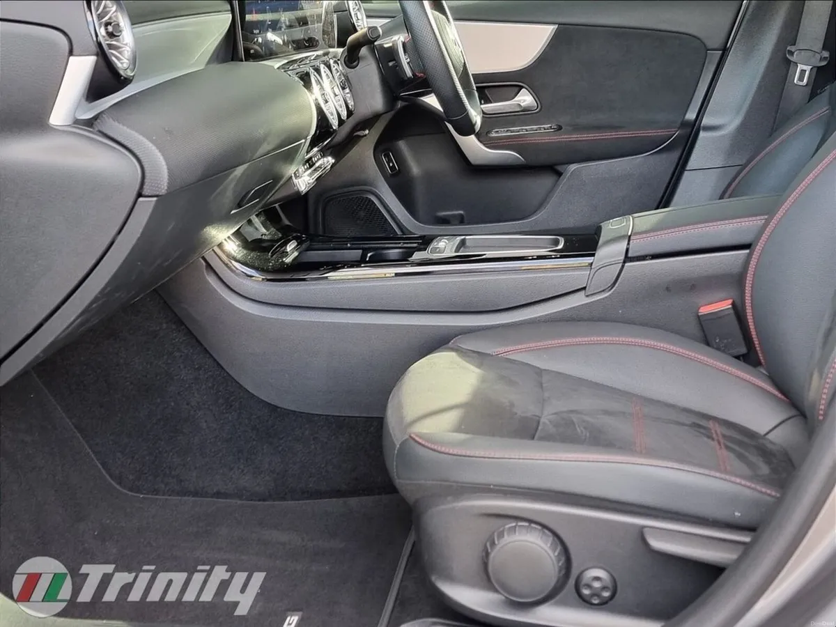 Mercedes-Benz A-Class ** 250 AMG ** 241 ** AMG LIN - Image 4