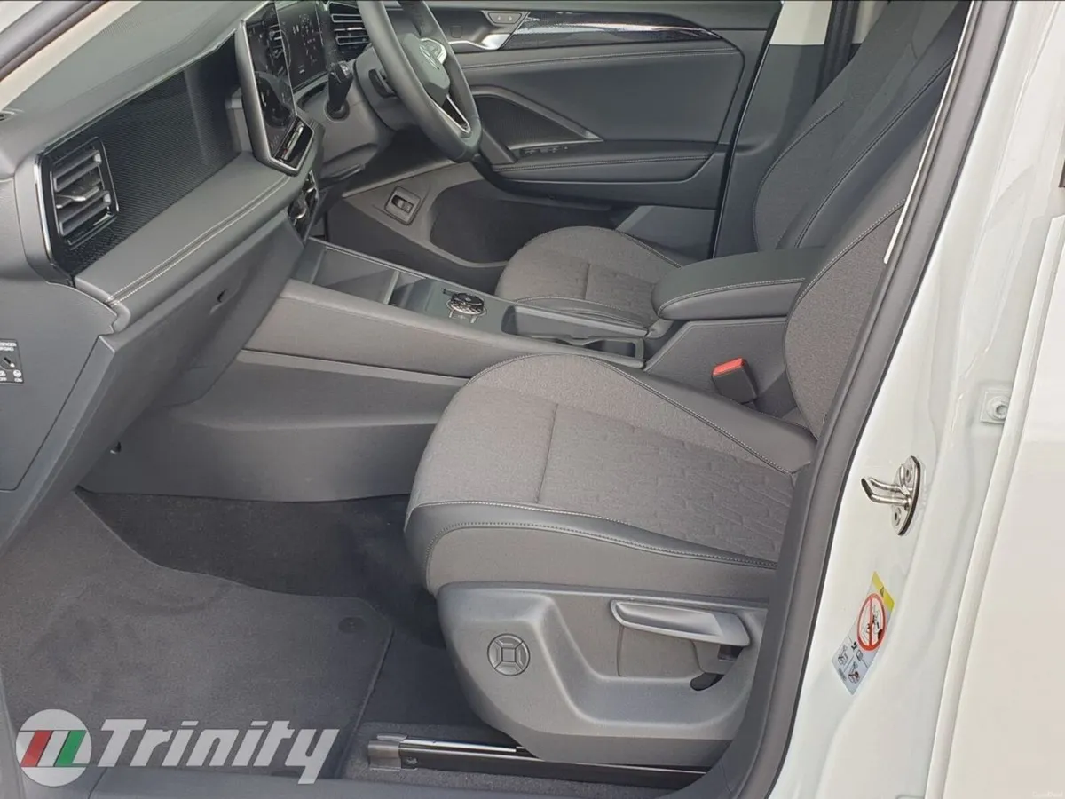 Volkswagen Tiguan ** 261 ** COMMERCIAL ** EDITION - Image 4