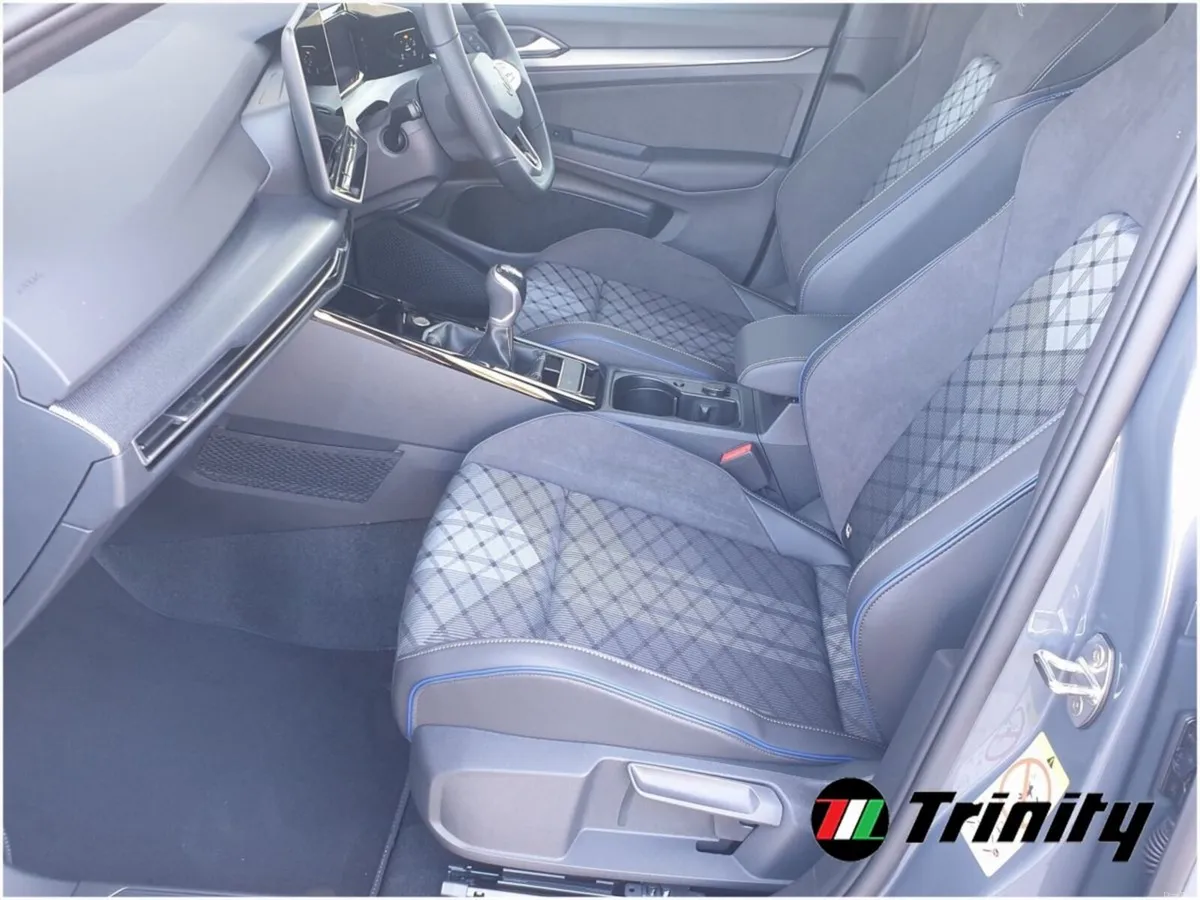 Volkswagen Golf ** AVAILABLE TO ORDER NOW ** R-LIN - Image 4