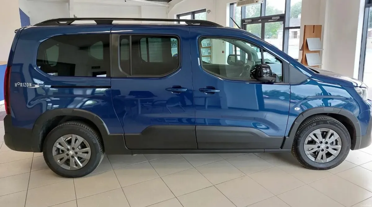 Wheelchair Car 2023 Peugeot Rifter - Image 4