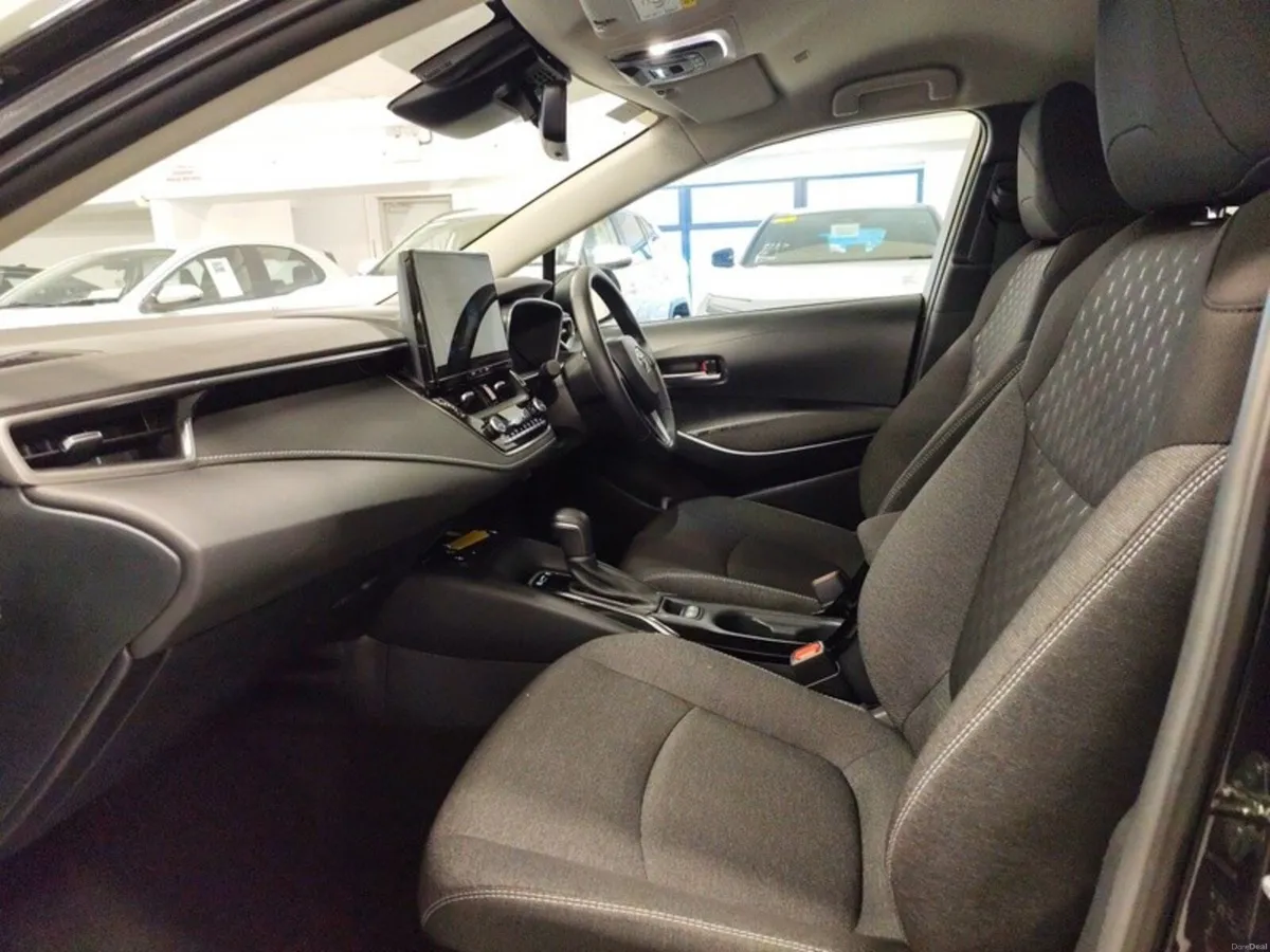 Toyota Corolla SALOON LUNA SPORT - Image 6