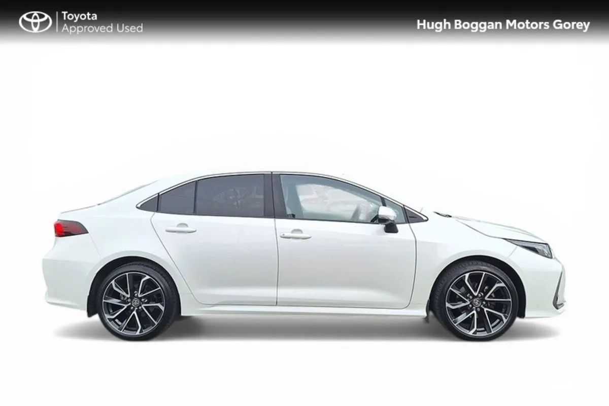 Toyota Corolla COROLLA SOL SALOON - Image 3
