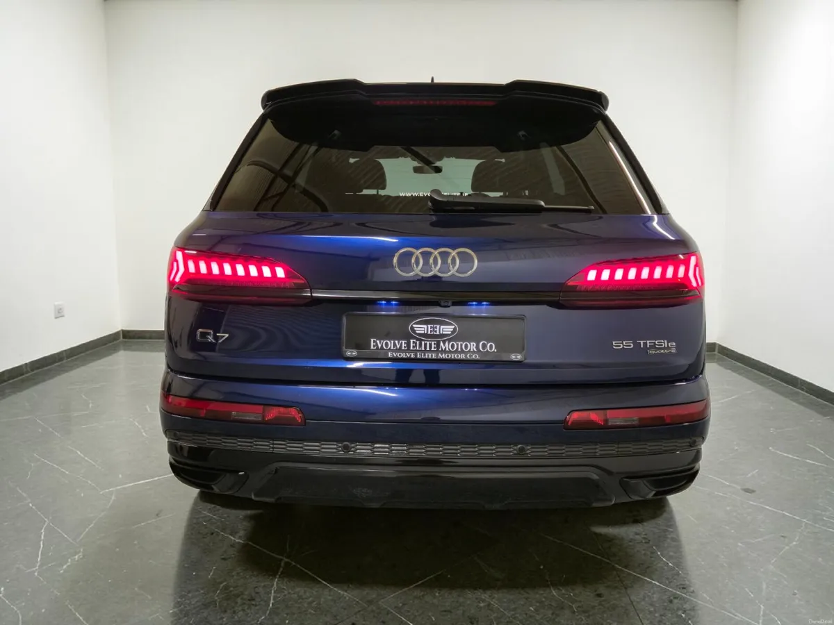 Audi Q7 2023 - Image 4
