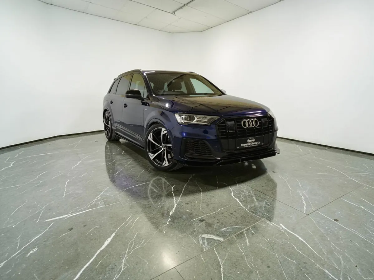 Audi Q7 2023 - Image 2
