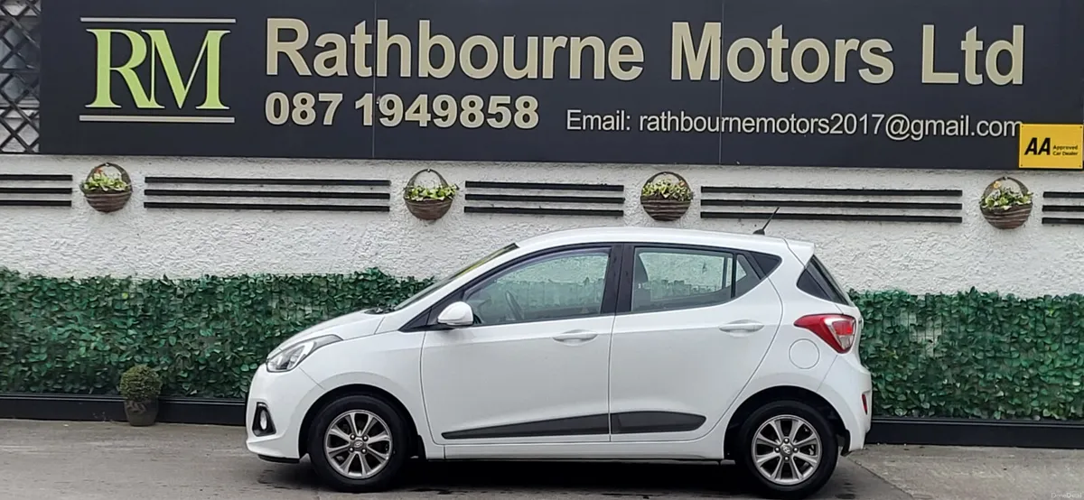 Hyundai i10 Deluxe 2015 Petrol1.0 (low Mileage) - Image 2