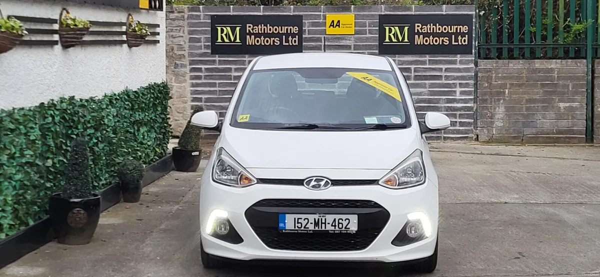 Hyundai i10 Deluxe 2015 Petrol1.0 (low Mileage) - Image 4