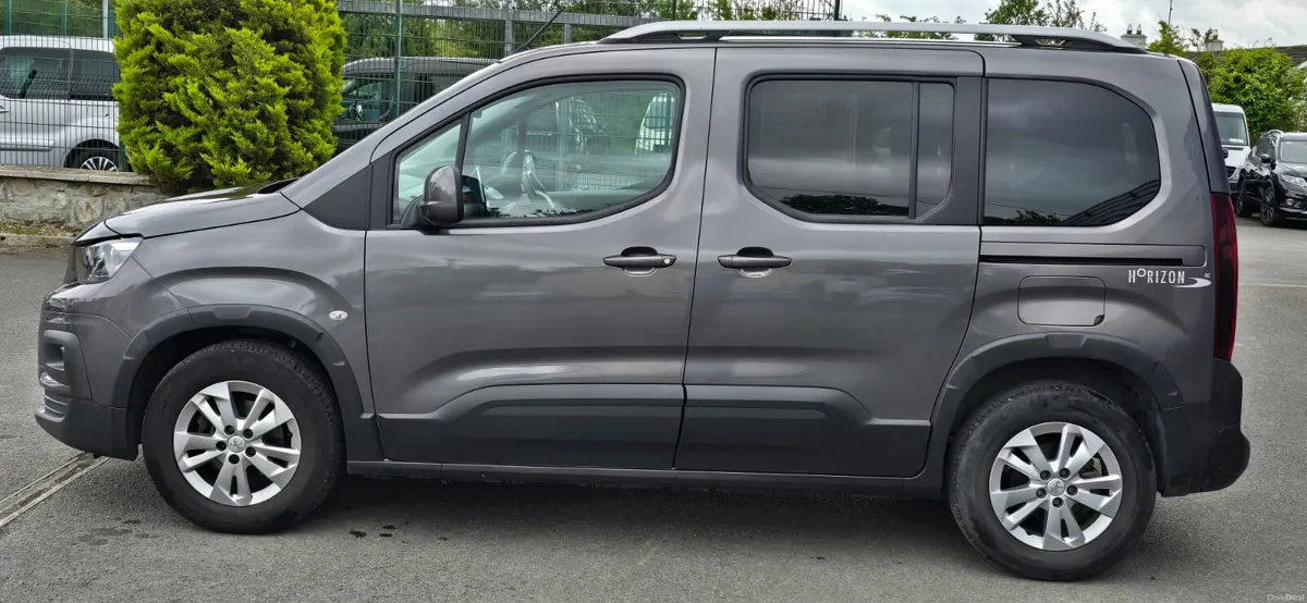 Wheelchair Accessible 2022 Peugeot Rifter - Image 4