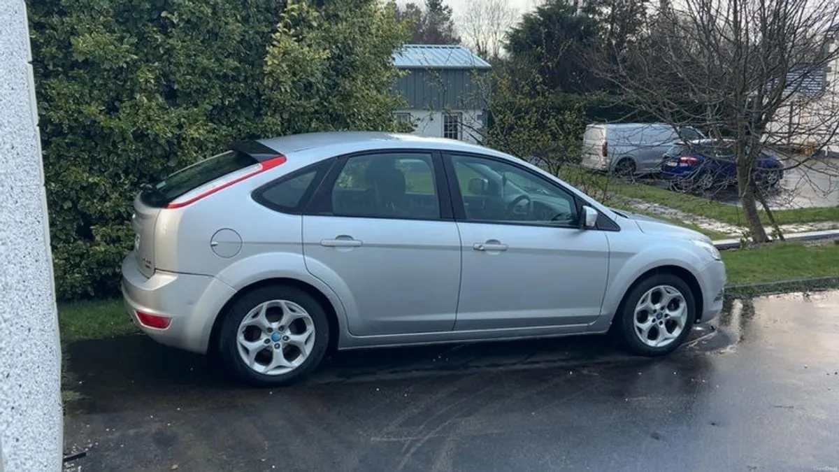 2011 Ford Focus - Image 4