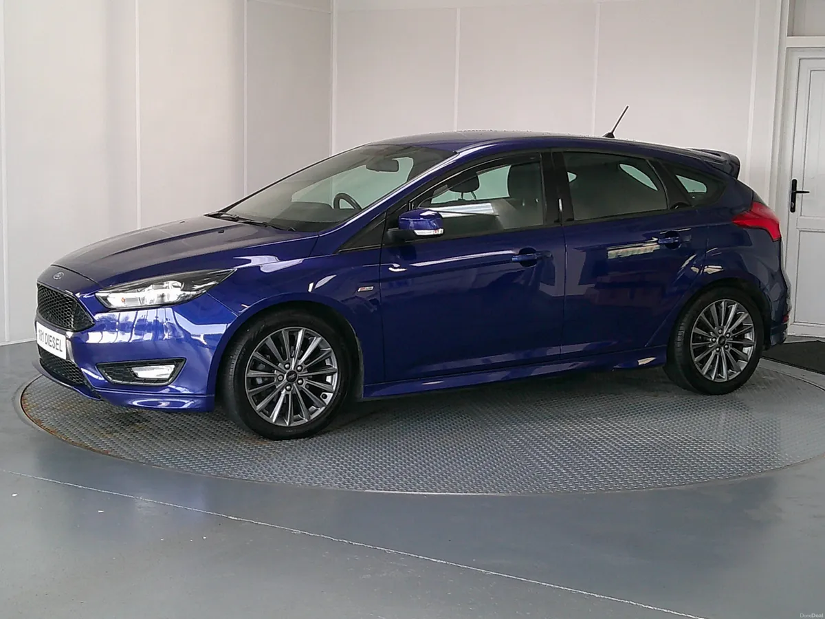 Ford Focus 2018 - Image 4