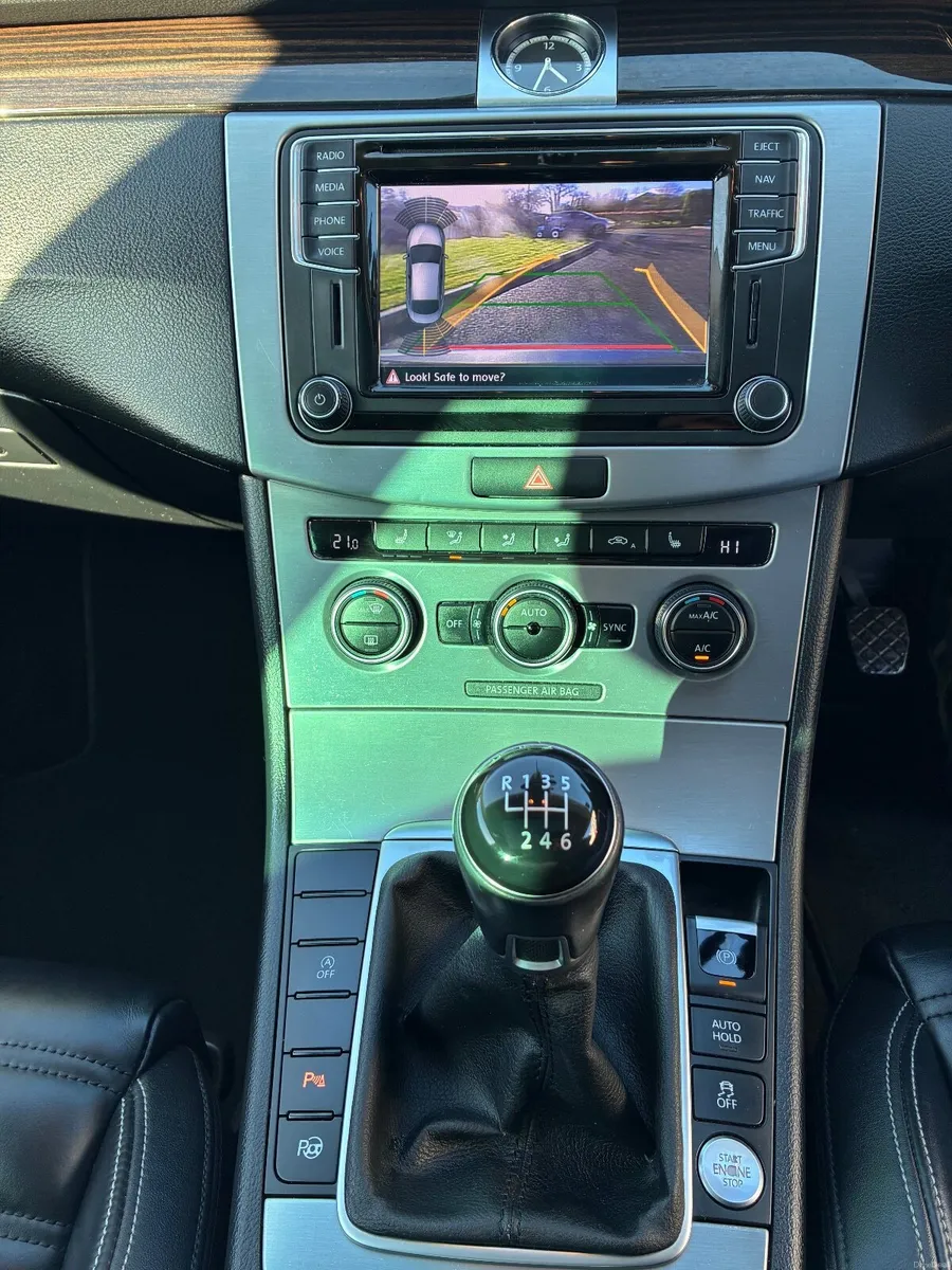 Volkswagen CC SPORT 2.0 TDI MANUAL 6SPEED FWD BLUE - Image 3